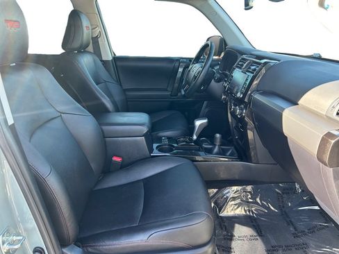 Used 2023 Toyota 4Runner TRD Off-Road Premium w/ Off Road Premium Plus Package AWD/4WD image 17