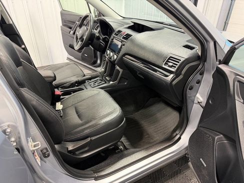 Used 2017 Subaru Forester 2.5i Touring image 20