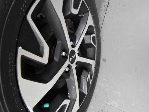 Certified 2023 Kia Sportage EX image 9