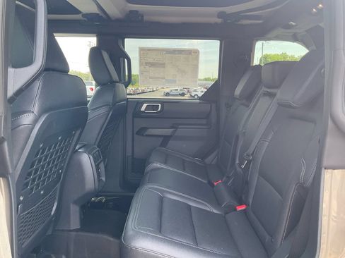 New 2026 Ford Bronco Badlands AWD/4WD image 14