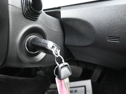 Used 2009 Pontiac G8 image 18