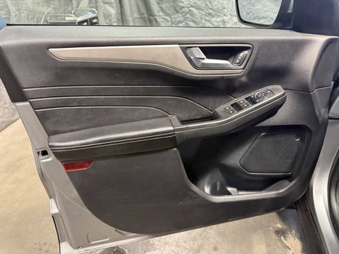 Used 2021 Ford Escape SE AWD/4WD image 19