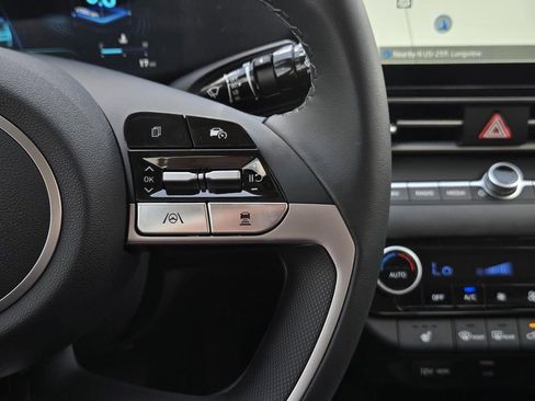 New 2026 Hyundai Elantra Limited FWD image 11