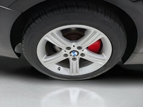 Used 2015 BMW 320i xDrive Sedan AWD/4WD image 9