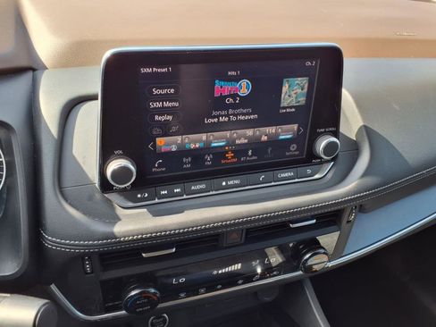 Certified 2023 Nissan Rogue SV image 14