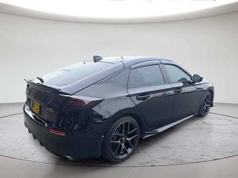 Used 2023 Honda Civic Sport Touring image 5