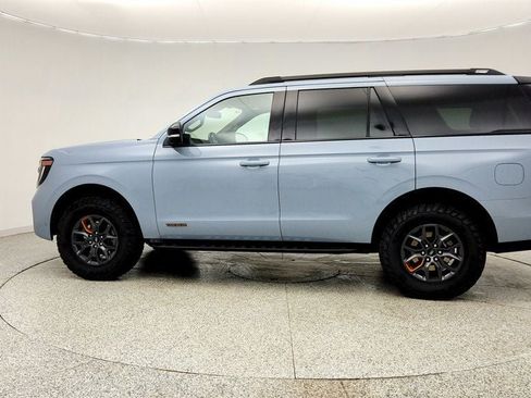 Used 2025 Ford Expedition Tremor AWD/4WD image 8