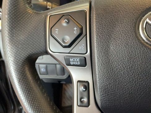 Used 2021 Toyota Tacoma SR5 RWD image 18