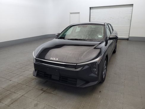 Used 2025 Kia K4 FWD image 15