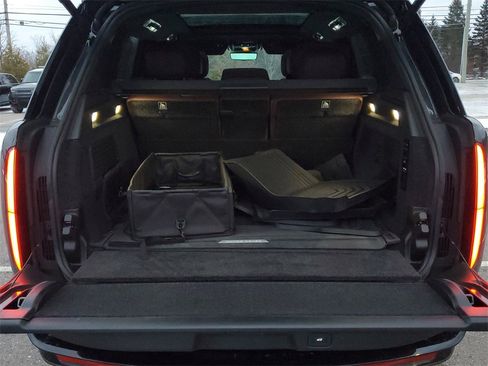 Used 2025 Land Rover Range Rover Autobiography image 32