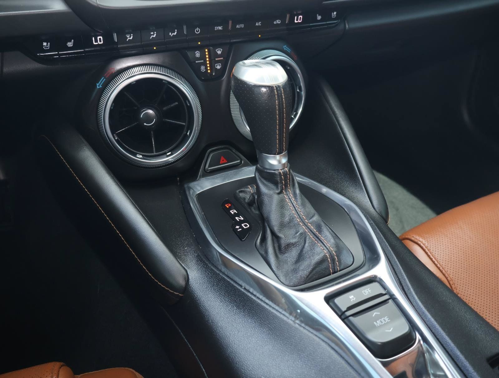 Used 2018 Chevrolet Camaro SS RWD image 17