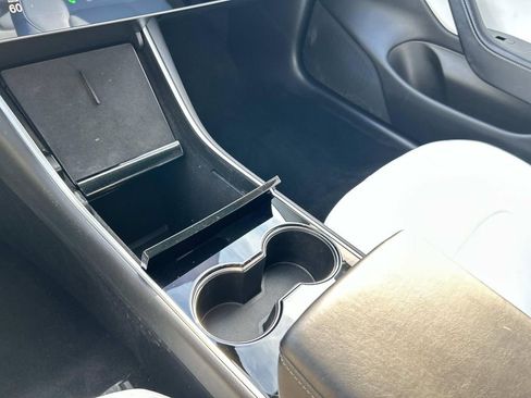 Used 2019 Tesla Model 3 Standard Range Plus image 29