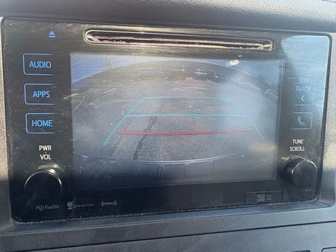 Used 2017 Toyota Sienna XLE w/ XLE Navigation Package image 15