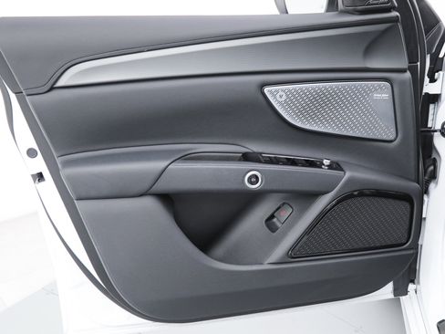 Used 2023 Maserati Grecale GT AWD/4WD image 15