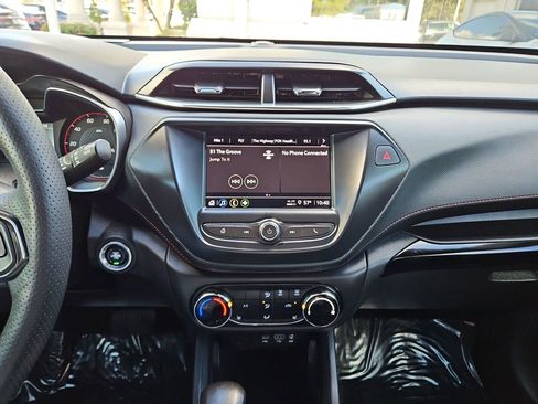 Used 2023 Chevrolet TrailBlazer RS image 15