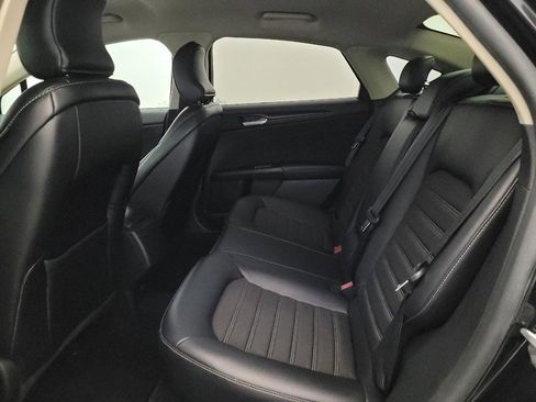 Used 2018 Ford Fusion SE w/ Equipment Group 201A AWD/4WD image 18