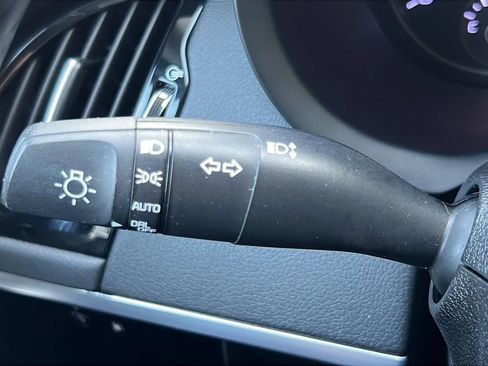 Used 2018 Kia Stinger RWD image 53
