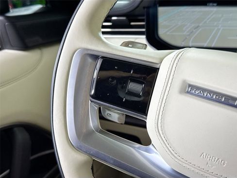 Used 2024 Land Rover Range Rover SE image 20