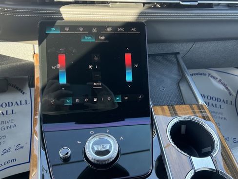 Certified 2025 Cadillac Escalade Sport Platinum image 28