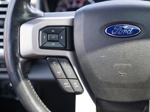 Used 2017 Ford F350 Platinum w/ Platinum Ultimate Package AWD/4WD image 19