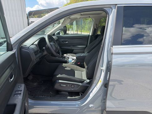 Used 2025 Honda CR-V EX image 4