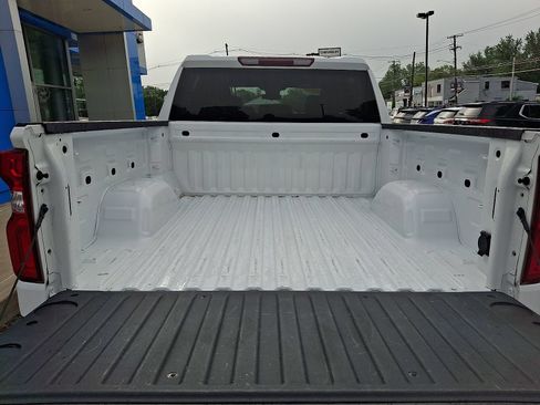 Used 2022 Chevrolet Silverado 1500 RST w/ Z71 Off-Road Package AWD/4WD image 29