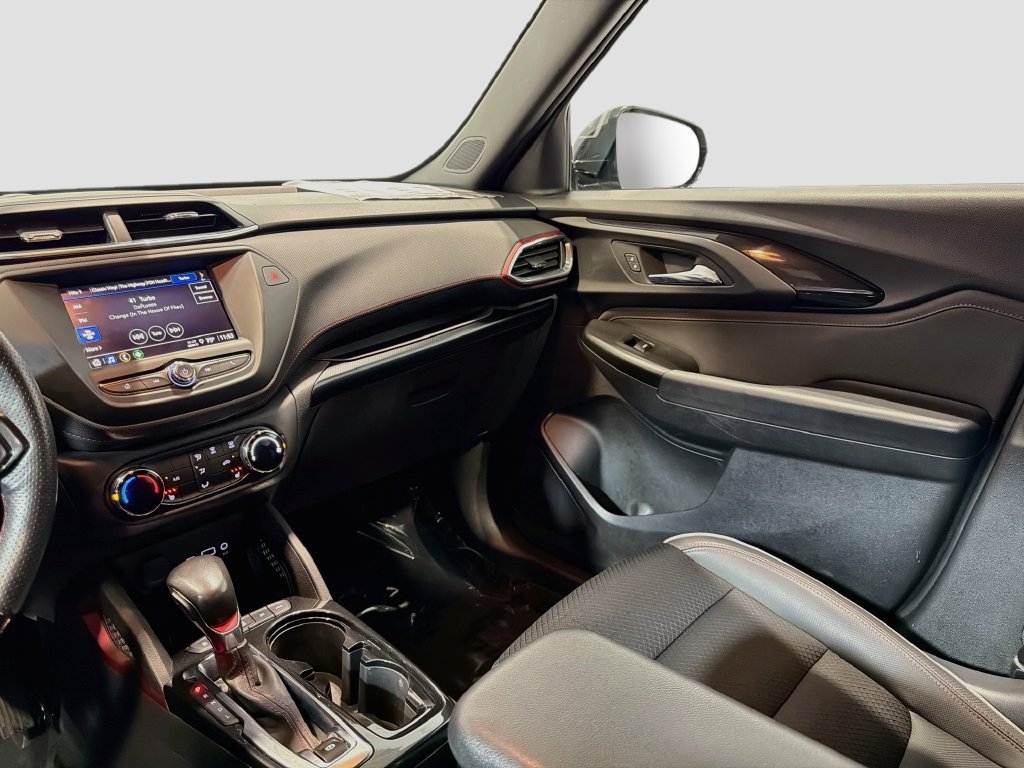 Used 2022 Chevrolet TrailBlazer RS AWD/4WD image 23