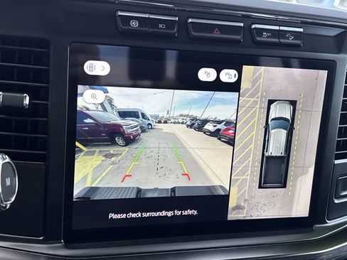 Used 2023 Ford F350 Lariat w/ Chrome Package image 40