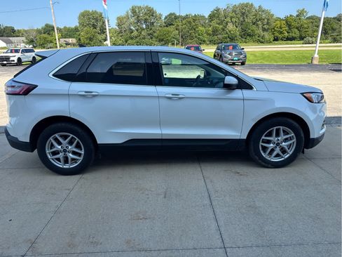 Used 2022 Ford Edge SEL w/ Convenience Package AWD/4WD image 6