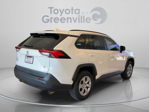 Used 2020 Toyota RAV4 LE AWD/4WD image 6