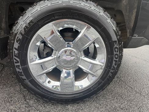 Used 2015 Chevrolet Silverado 1500 LTZ w/ LTZ Plus Package AWD/4WD image 25