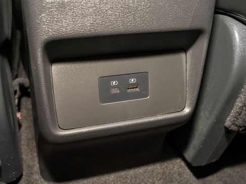 Used 2022 Nissan Rogue SV w/ SV Premium Package image 8