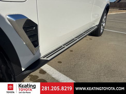 Used 2024 BMW X5 xDrive50e image 14