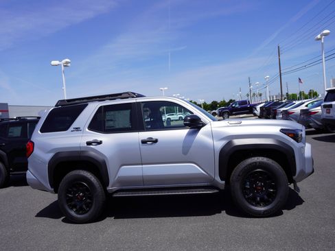 New 2026 Toyota 4Runner TRD Off-Road Premium AWD/4WD image 6