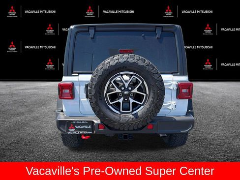 Used 2025 Jeep Wrangler Unlimited Rubicon AWD/4WD image 5