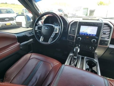 Used 2019 Ford F150 Platinum w/ Technology Package AWD/4WD image 18