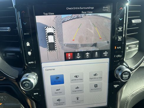 Used 2022 RAM 3500 Limited AWD/4WD image 22