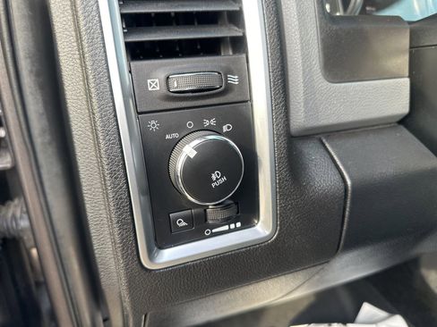 Used 2017 RAM 1500 Big Horn AWD/4WD image 23
