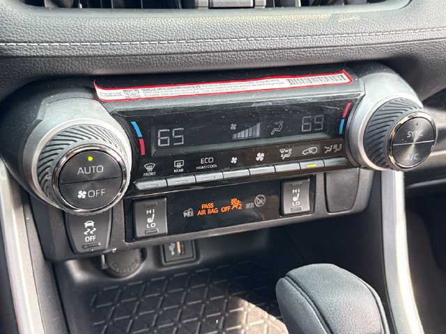 Used 2025 Toyota RAV4 XLE w/ Convenience Package AWD/4WD image 30