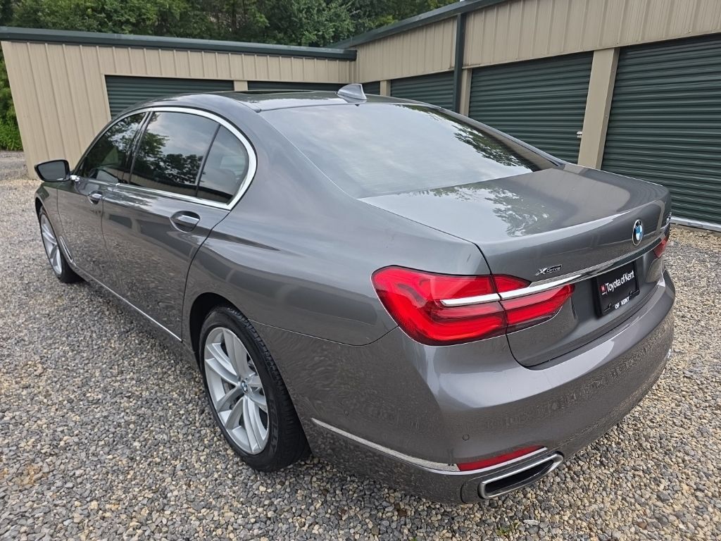 Used 2016 BMW 750i xDrive AWD/4WD image 5