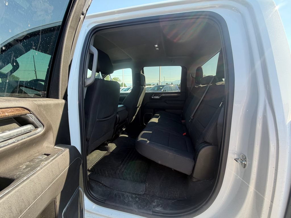 Used 2024 Chevrolet Silverado 3500 LT AWD/4WD image 4