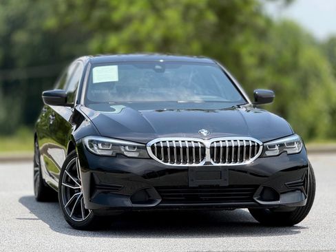 Used 2019 BMW 330i xDrive Sedan w/ Driving Assistance Package AWD/4WD image 4