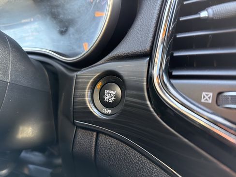 Used 2020 Jeep Grand Cherokee Limited X image 16