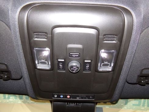 New 2025 Chevrolet Suburban LT w/ Comfort Package image 19