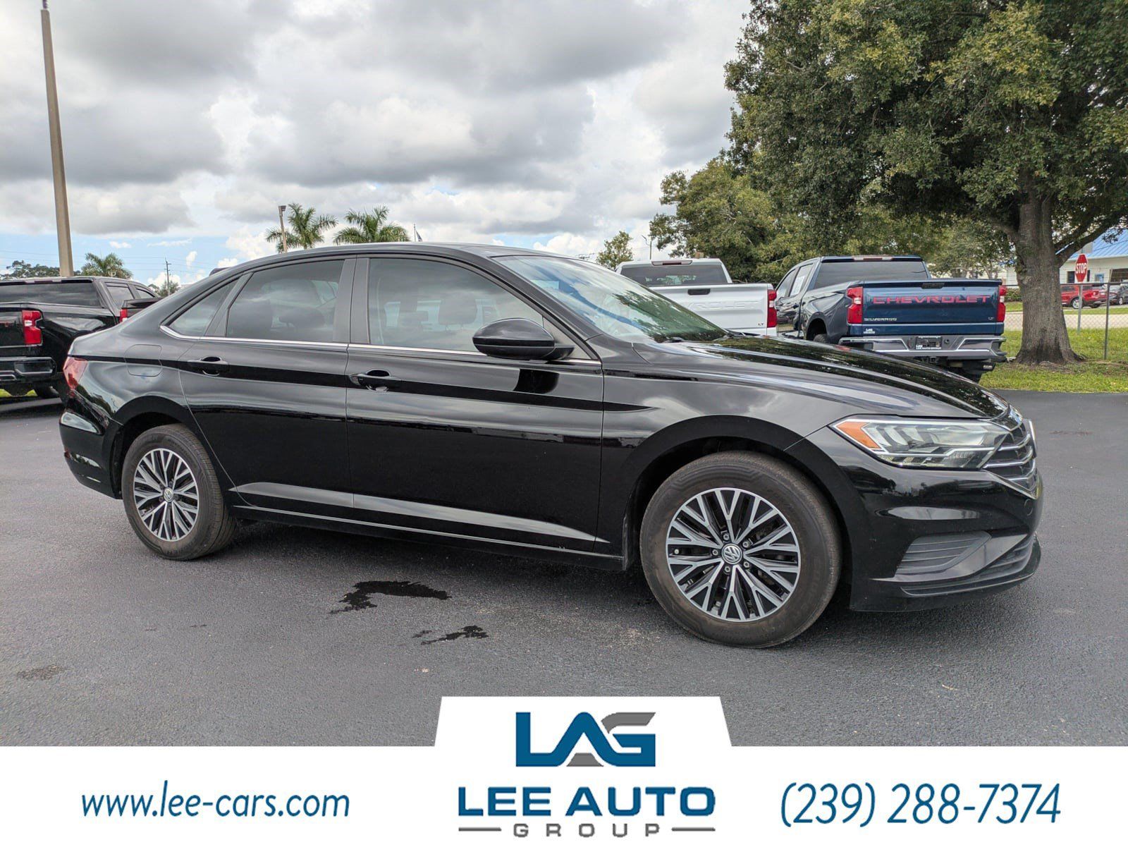 Used 2019 Volkswagen Jetta SE FWD image 1