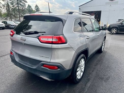Used 2016 Jeep Cherokee Limited AWD/4WD image 5