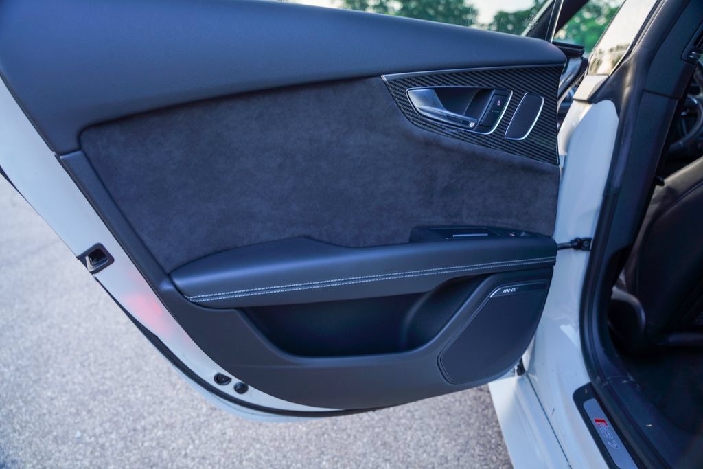 Used 2016 Audi RS 7 Prestige w/ RS 7 Dynamic Package AWD/4WD image 22