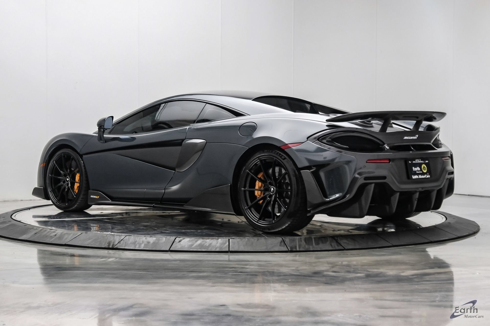 Used 2019 McLaren 600LT RWD image 12