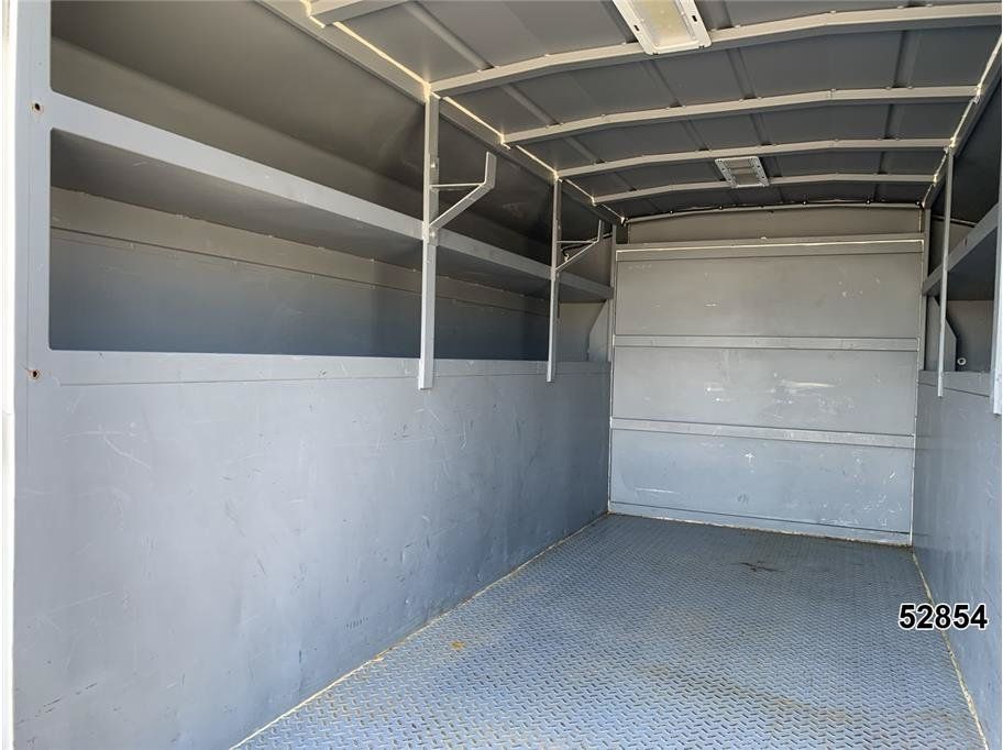 Used 2015 GMC Savana 3500 RWD image 10