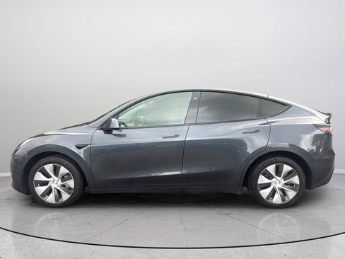 Used 2021 Tesla Model Y Long Range AWD/4WD image 9